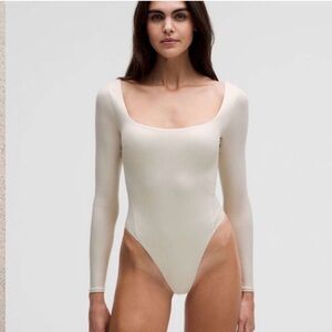 Lululemon Wundermost Cream Shimmer Long Sleeve Bodysuit - S